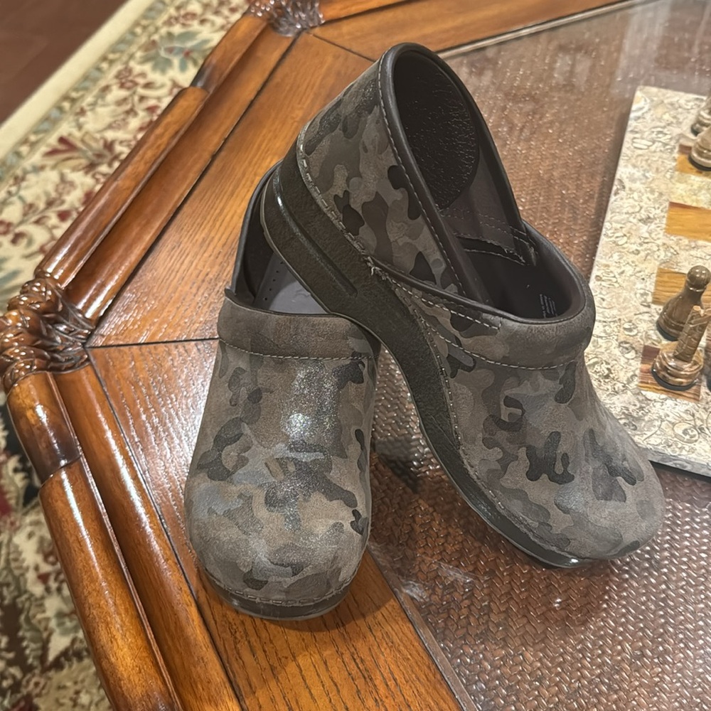 Textured Camouflage Dansko Clog size 40